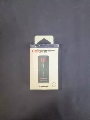 TC Electronic - Unitune Clip Noir Clip-On Tuner 2